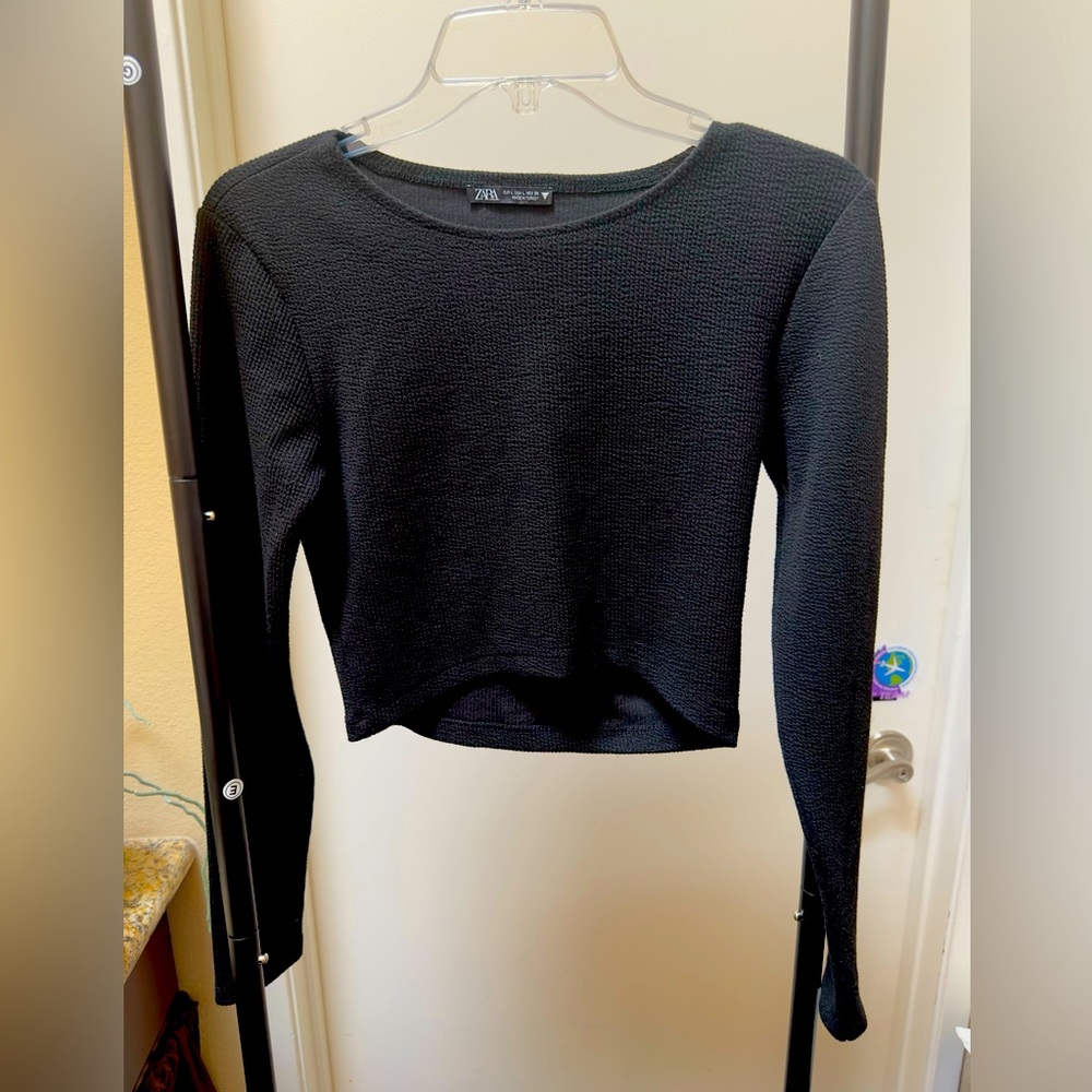 BUNDLE Zara and Garage Black, Beige, Beige pink Textured Long Sleeve crop Top L - Picture 2 of 7